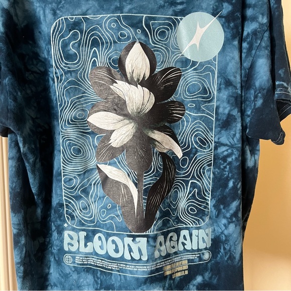 Dream Clothing Co Graphic Tee XL - Picture 5 of 5